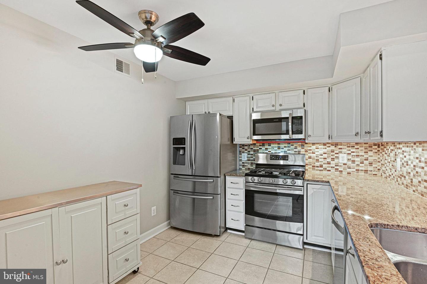 12217 FAIRFIELD HOUSE DR #112A, FAIRFAX, Virginia 22033, 2 Bedrooms Bedrooms, ,3 BathroomsBathrooms,Residential,For sale,12217 FAIRFIELD HOUSE DR #112A,VAFX2258376 MLS # VAFX2258376