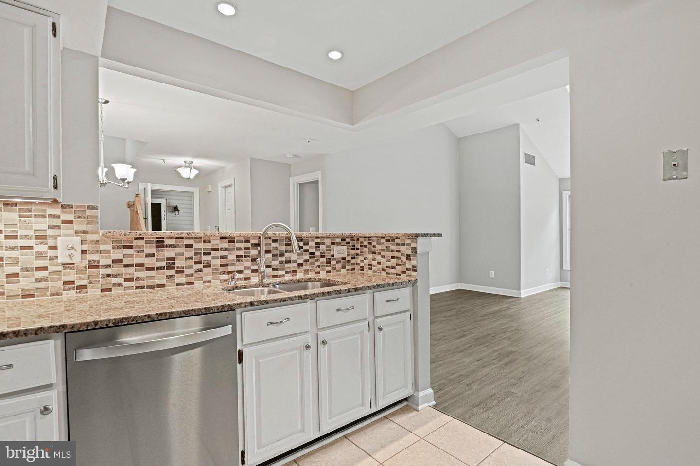 12217 FAIRFIELD HOUSE DR #112A, FAIRFAX, Virginia 22033, 2 Bedrooms Bedrooms, ,3 BathroomsBathrooms,Residential,For sale,12217 FAIRFIELD HOUSE DR #112A,VAFX2258376 MLS # VAFX2258376