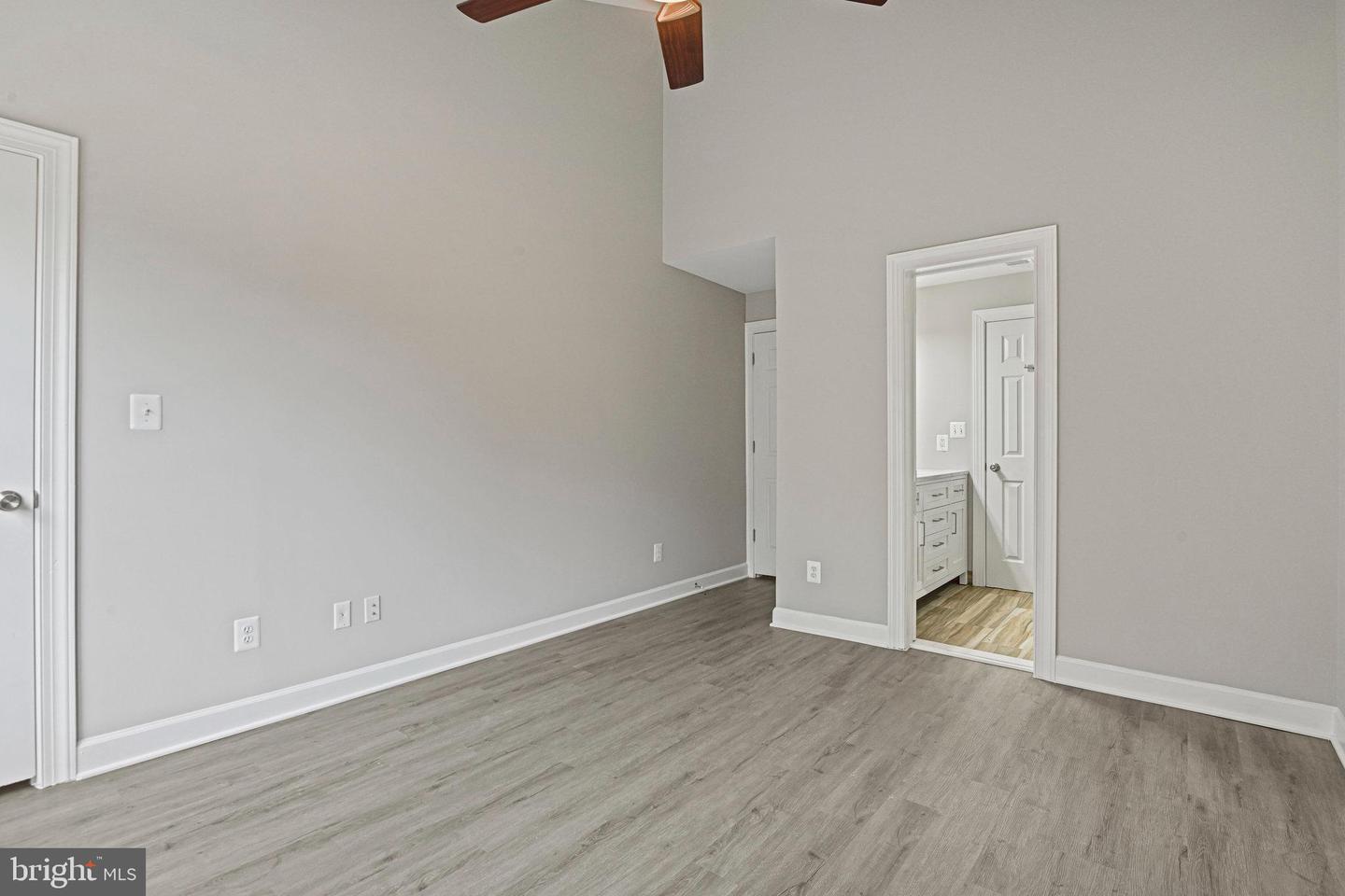 12217 FAIRFIELD HOUSE DR #112A, FAIRFAX, Virginia 22033, 2 Bedrooms Bedrooms, ,3 BathroomsBathrooms,Residential,For sale,12217 FAIRFIELD HOUSE DR #112A,VAFX2258376 MLS # VAFX2258376