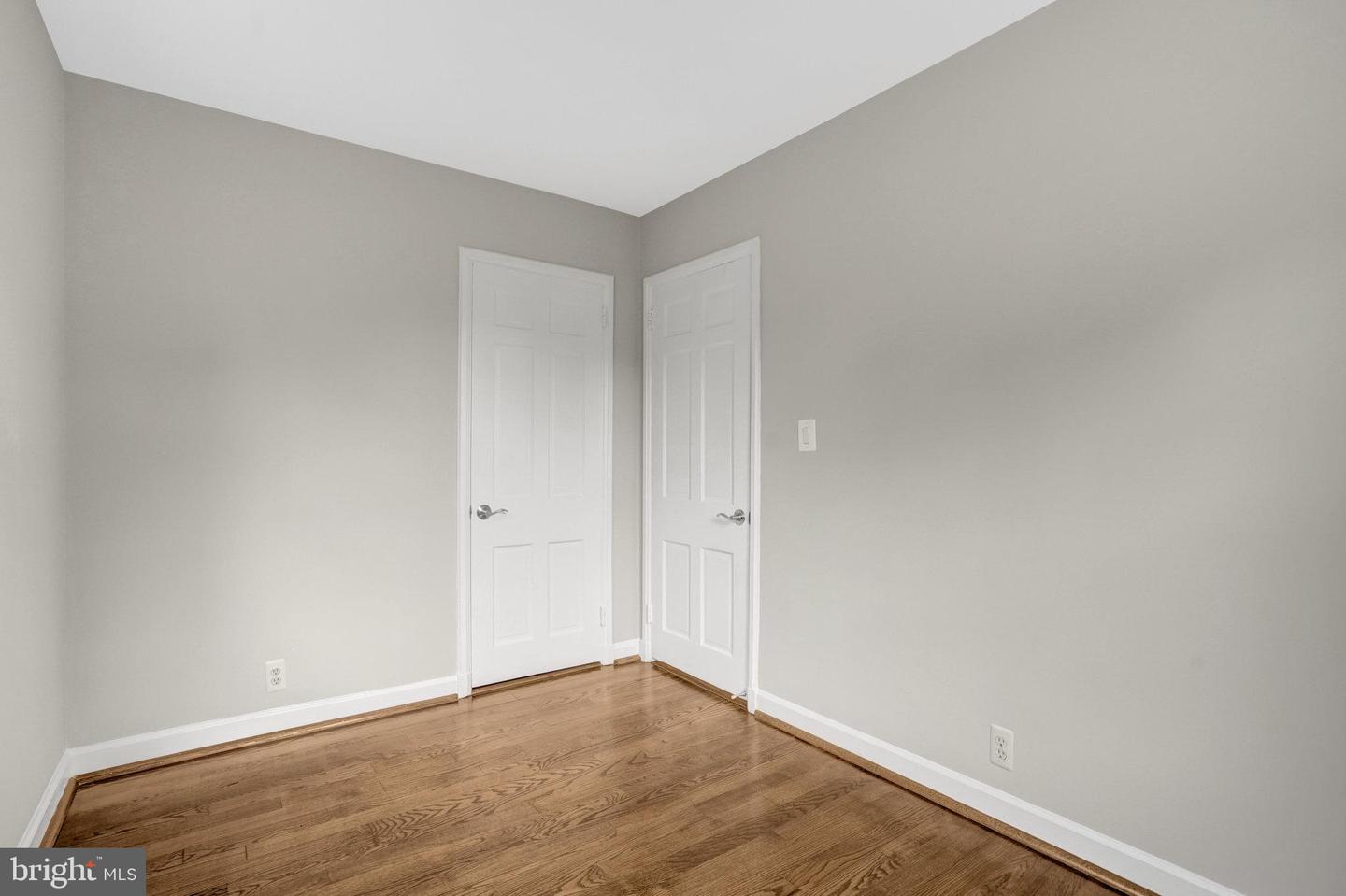 3463 S STAFFORD ST #B, ARLINGTON, Virginia 22206, 2 Bedrooms Bedrooms, ,2 BathroomsBathrooms,Residential,For sale,3463 S STAFFORD ST #B,VAAR2061594 MLS # VAAR2061594