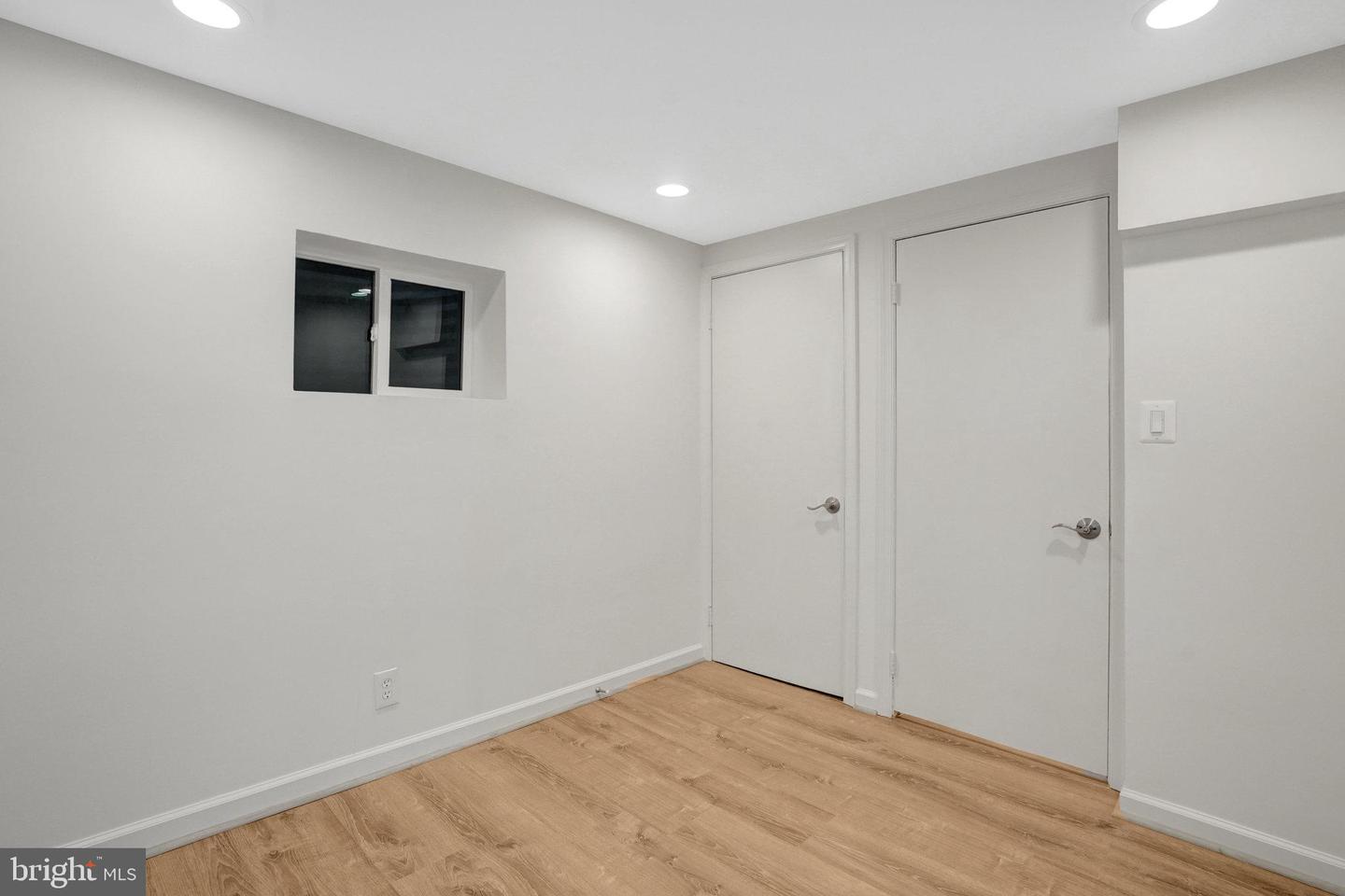 3463 S STAFFORD ST #B, ARLINGTON, Virginia 22206, 2 Bedrooms Bedrooms, ,2 BathroomsBathrooms,Residential,For sale,3463 S STAFFORD ST #B,VAAR2061594 MLS # VAAR2061594
