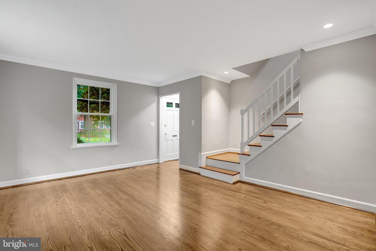 3463 S STAFFORD ST #B, ARLINGTON, Virginia 22206, 2 Bedrooms Bedrooms, ,2 BathroomsBathrooms,Residential,For sale,3463 S STAFFORD ST #B,VAAR2061594 MLS # VAAR2061594