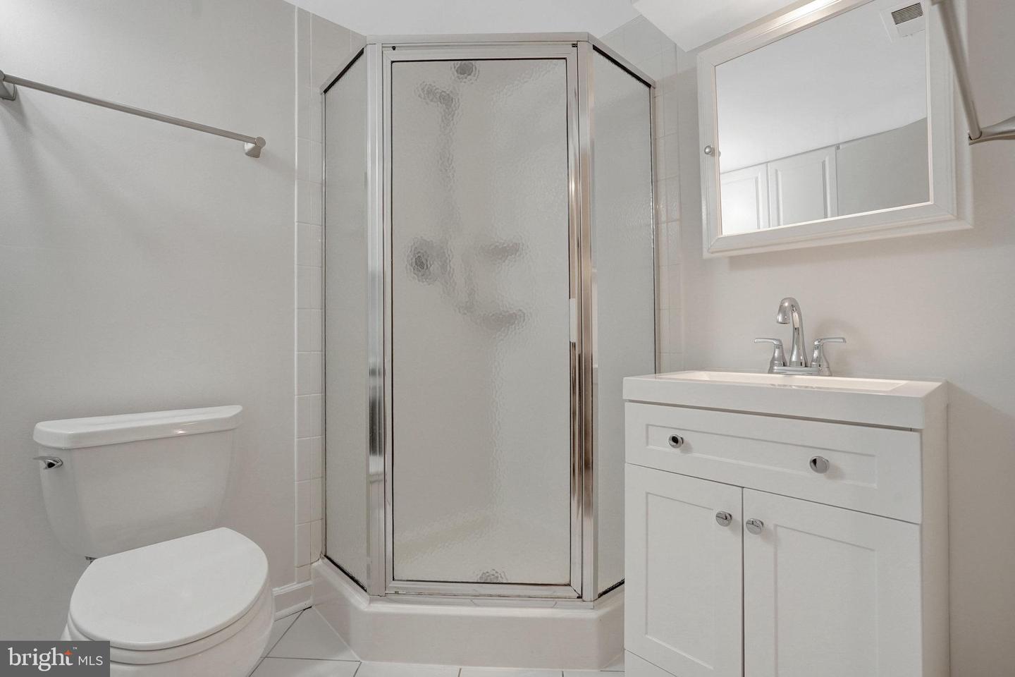 3463 S STAFFORD ST #B, ARLINGTON, Virginia 22206, 2 Bedrooms Bedrooms, ,2 BathroomsBathrooms,Residential,For sale,3463 S STAFFORD ST #B,VAAR2061594 MLS # VAAR2061594