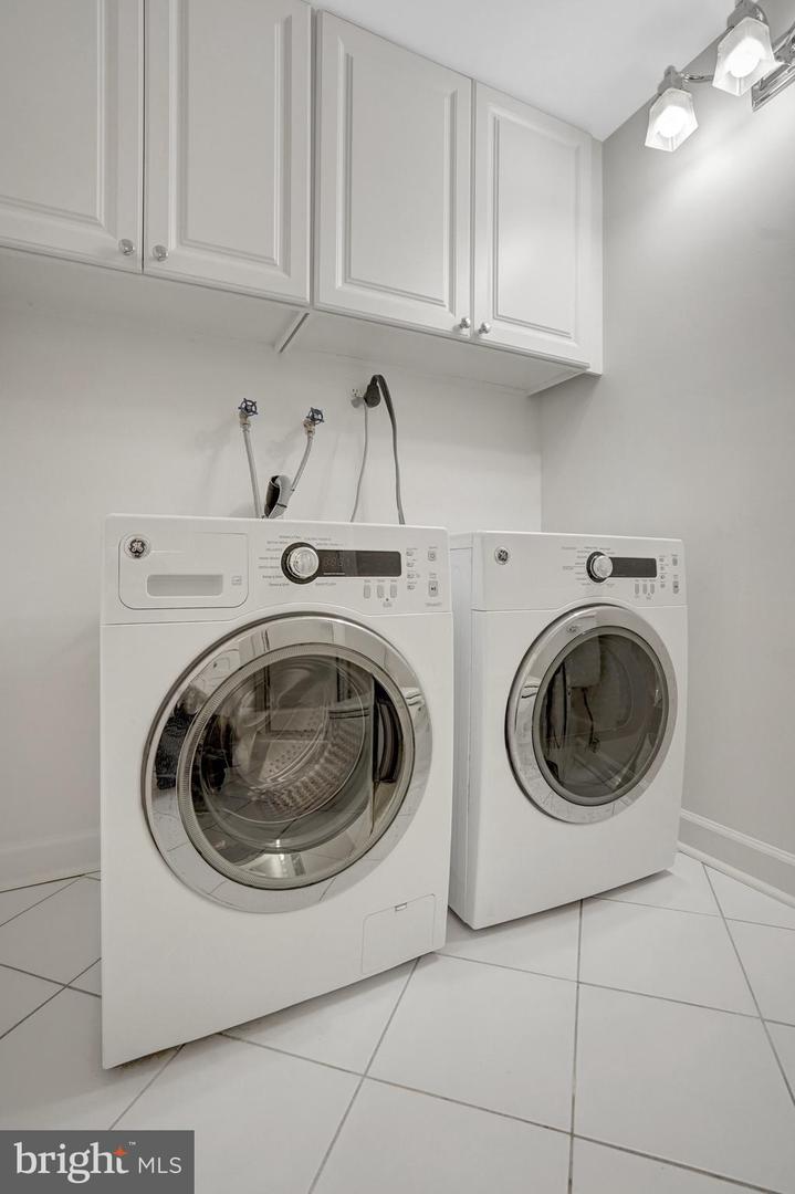 3463 S STAFFORD ST #B, ARLINGTON, Virginia 22206, 2 Bedrooms Bedrooms, ,2 BathroomsBathrooms,Residential,For sale,3463 S STAFFORD ST #B,VAAR2061594 MLS # VAAR2061594