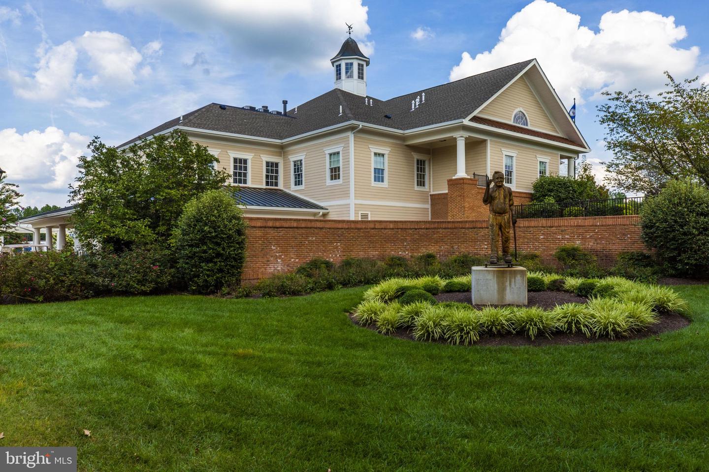 5740 SOLHEIM CUP DR, HAYMARKET, Virginia 20169, 4 Bedrooms Bedrooms, 13 Rooms Rooms,3 BathroomsBathrooms,Residential,For sale,5740 SOLHEIM CUP DR,VAPW2100338 MLS # VAPW2100338