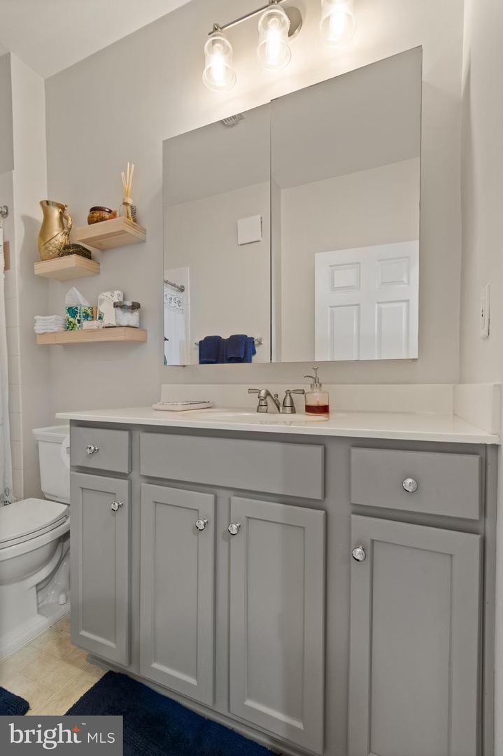 5115 TRAVIS EDWARD WAY #I, CENTREVILLE, Virginia 20120, 1 Bedroom Bedrooms, ,1 BathroomBathrooms,Residential,For sale,5115 TRAVIS EDWARD WAY #I,VAFX2258390 MLS # VAFX2258390