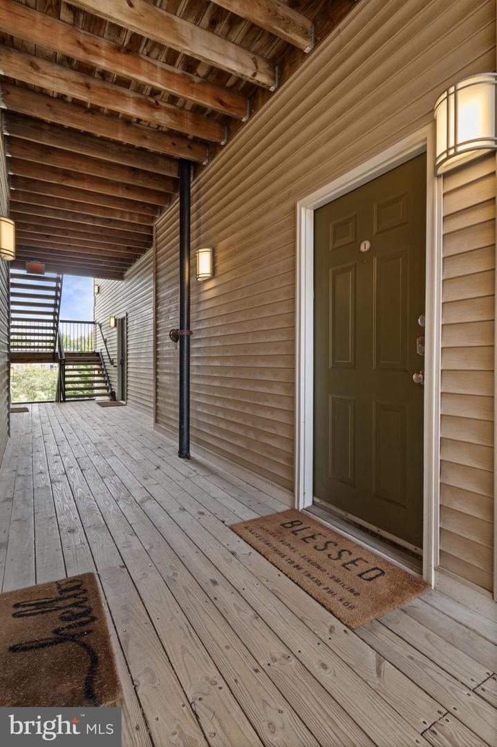 5115 TRAVIS EDWARD WAY #I, CENTREVILLE, Virginia 20120, 1 Bedroom Bedrooms, ,1 BathroomBathrooms,Residential,For sale,5115 TRAVIS EDWARD WAY #I,VAFX2258390 MLS # VAFX2258390