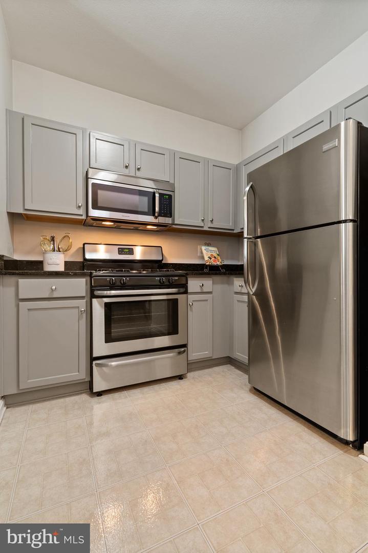 5115 TRAVIS EDWARD WAY #I, CENTREVILLE, Virginia 20120, 1 Bedroom Bedrooms, ,1 BathroomBathrooms,Residential,For sale,5115 TRAVIS EDWARD WAY #I,VAFX2258390 MLS # VAFX2258390
