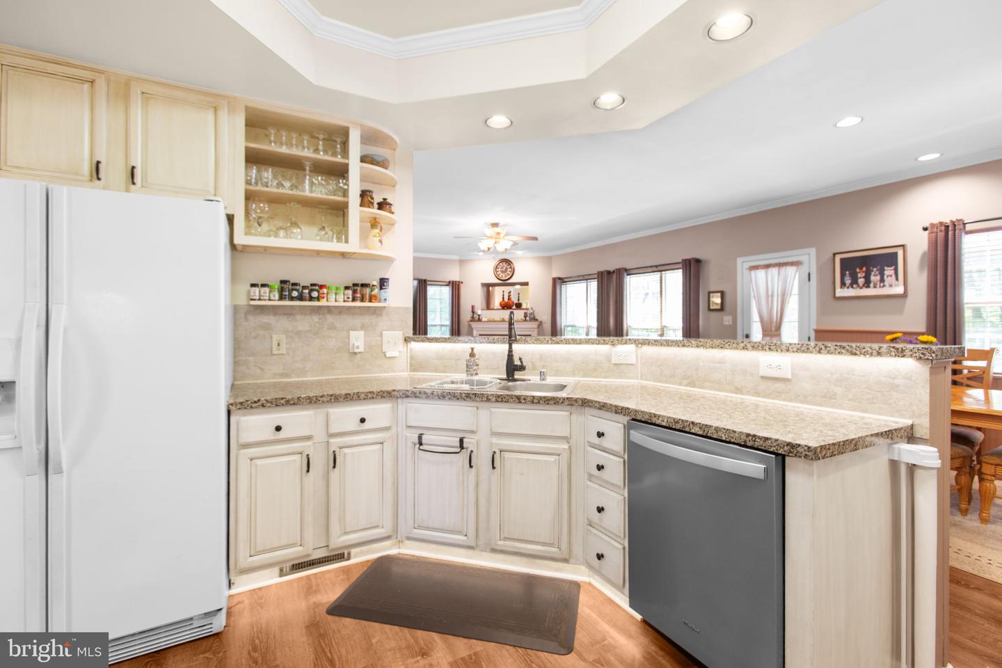 9517 CHARLESFIELD DR, FREDERICKSBURG, Virginia 22407, 5 Bedrooms Bedrooms, ,2 BathroomsBathrooms,Residential,For sale,9517 CHARLESFIELD DR,VASP2035078 MLS # VASP2035078