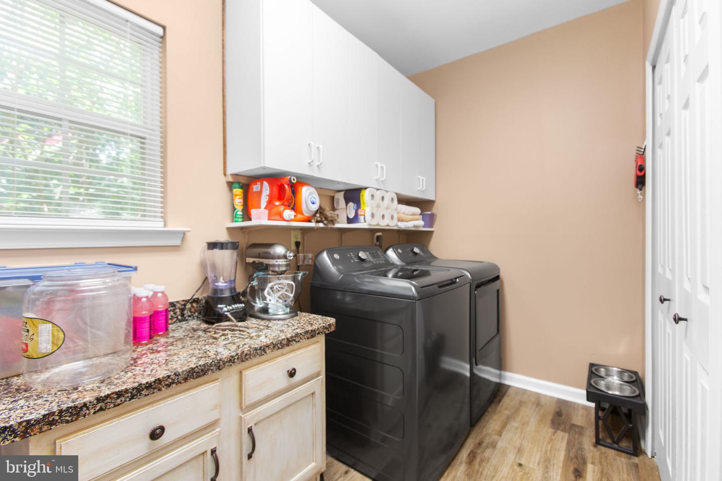 9517 CHARLESFIELD DR, FREDERICKSBURG, Virginia 22407, 5 Bedrooms Bedrooms, ,2 BathroomsBathrooms,Residential,For sale,9517 CHARLESFIELD DR,VASP2035078 MLS # VASP2035078
