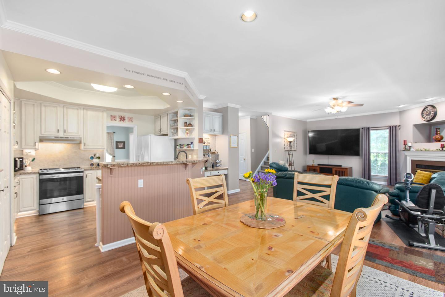 9517 CHARLESFIELD DR, FREDERICKSBURG, Virginia 22407, 5 Bedrooms Bedrooms, ,2 BathroomsBathrooms,Residential,For sale,9517 CHARLESFIELD DR,VASP2035078 MLS # VASP2035078