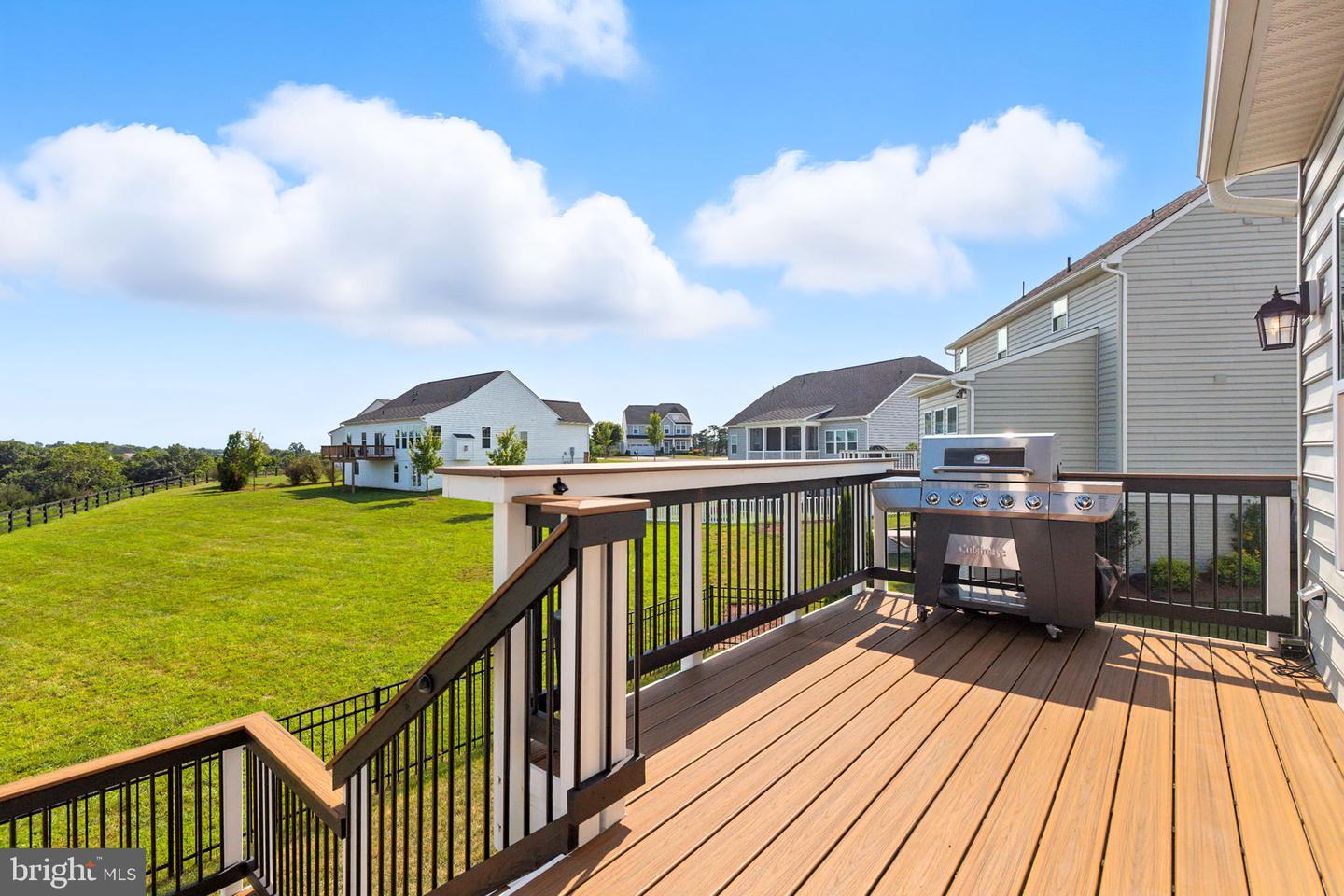 135 SKIPPER DR, LAKE FREDERICK, Virginia 22630, 4 Bedrooms Bedrooms, ,3 BathroomsBathrooms,Residential,For sale,135 SKIPPER DR,VAFV2035790 MLS # VAFV2035790