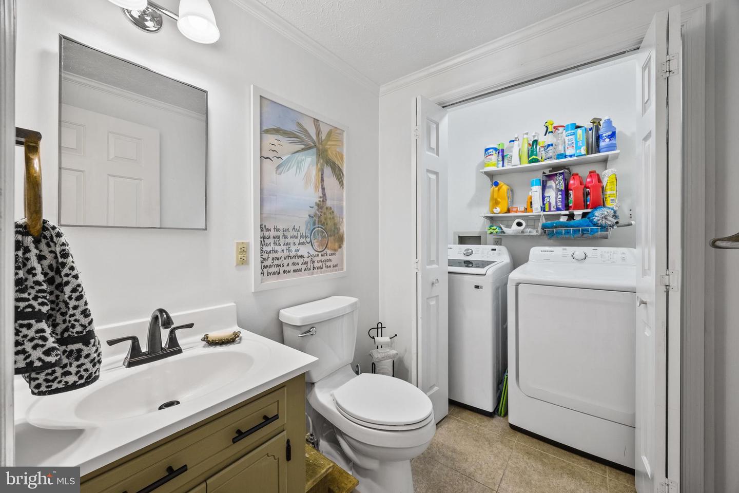 714 JACKSON ST, WOODSTOCK, Virginia 22664, 3 Bedrooms Bedrooms, ,2 BathroomsBathrooms,Residential,For sale,714 JACKSON ST,VASH2012136 MLS # VASH2012136