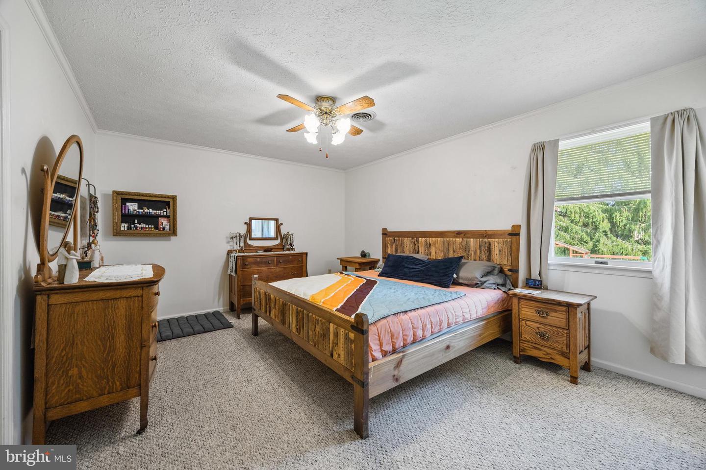 714 JACKSON ST, WOODSTOCK, Virginia 22664, 3 Bedrooms Bedrooms, ,2 BathroomsBathrooms,Residential,For sale,714 JACKSON ST,VASH2012136 MLS # VASH2012136