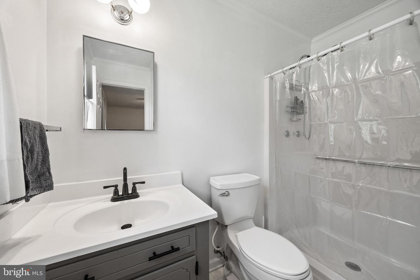 714 JACKSON ST, WOODSTOCK, Virginia 22664, 3 Bedrooms Bedrooms, ,2 BathroomsBathrooms,Residential,For sale,714 JACKSON ST,VASH2012136 MLS # VASH2012136