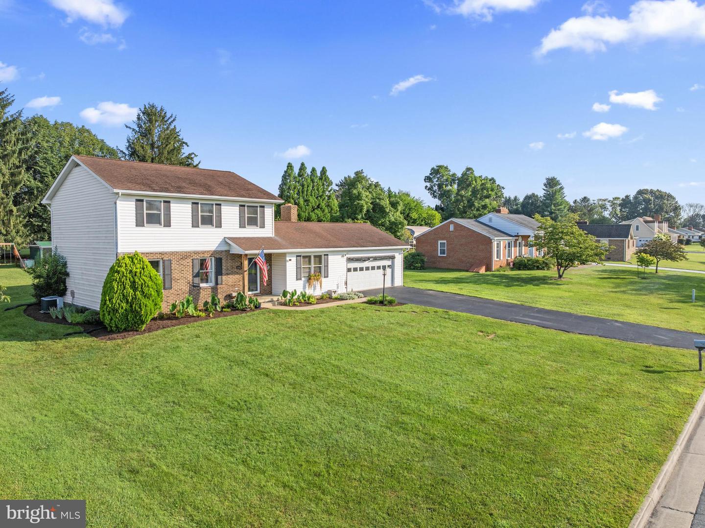 714 JACKSON ST, WOODSTOCK, Virginia 22664, 3 Bedrooms Bedrooms, ,2 BathroomsBathrooms,Residential,For sale,714 JACKSON ST,VASH2012136 MLS # VASH2012136