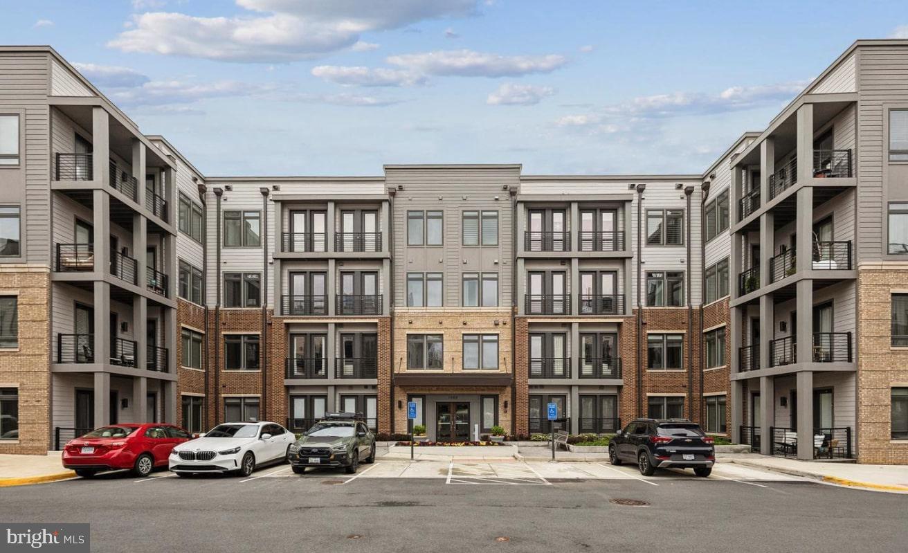 1669 BANDIT LOOP #101A, RESTON, Virginia 20190, 2 Bedrooms Bedrooms, ,2 BathroomsBathrooms,Residential,For sale,1669 BANDIT LOOP #101A,VAFX2258670 MLS # VAFX2258670