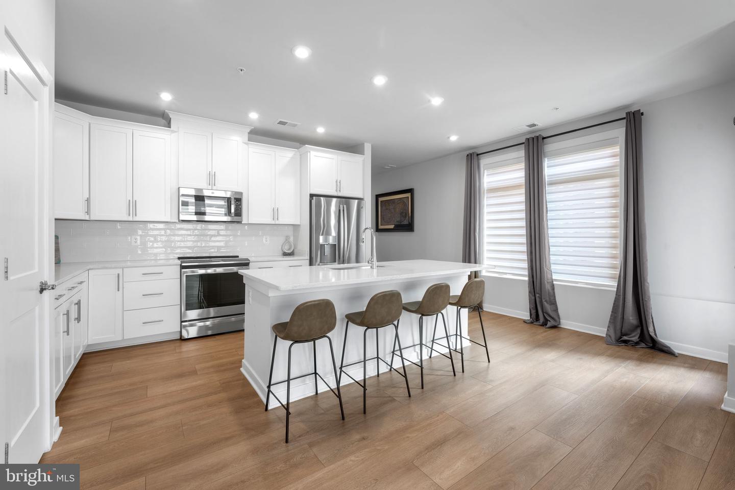 1669 BANDIT LOOP #101A, RESTON, Virginia 20190, 2 Bedrooms Bedrooms, ,2 BathroomsBathrooms,Residential,For sale,1669 BANDIT LOOP #101A,VAFX2258670 MLS # VAFX2258670