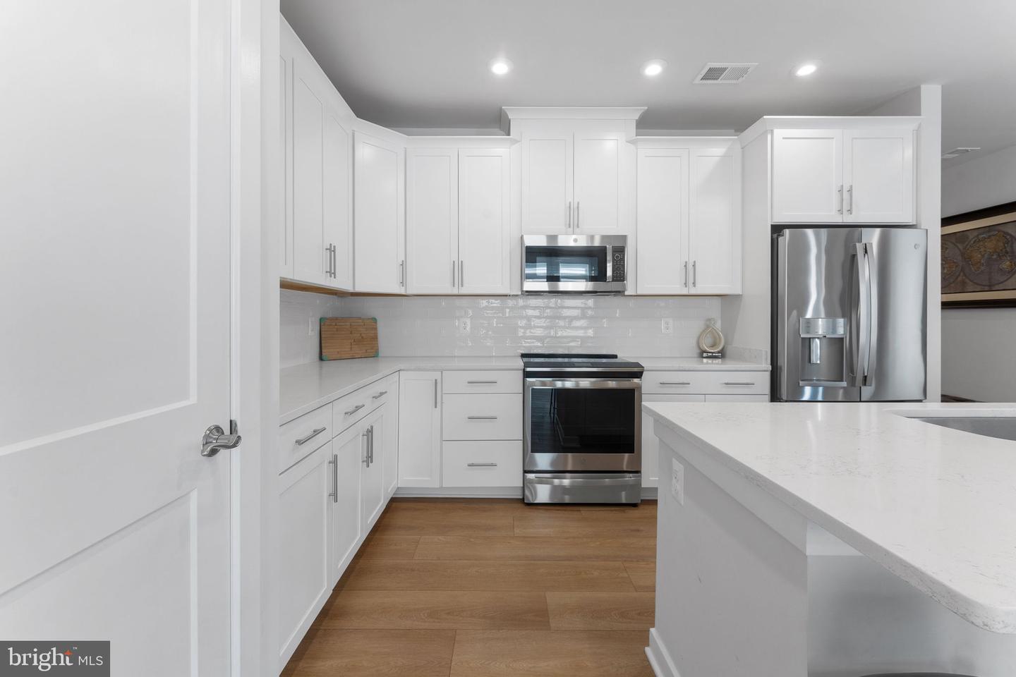 1669 BANDIT LOOP #101A, RESTON, Virginia 20190, 2 Bedrooms Bedrooms, ,2 BathroomsBathrooms,Residential,For sale,1669 BANDIT LOOP #101A,VAFX2258670 MLS # VAFX2258670