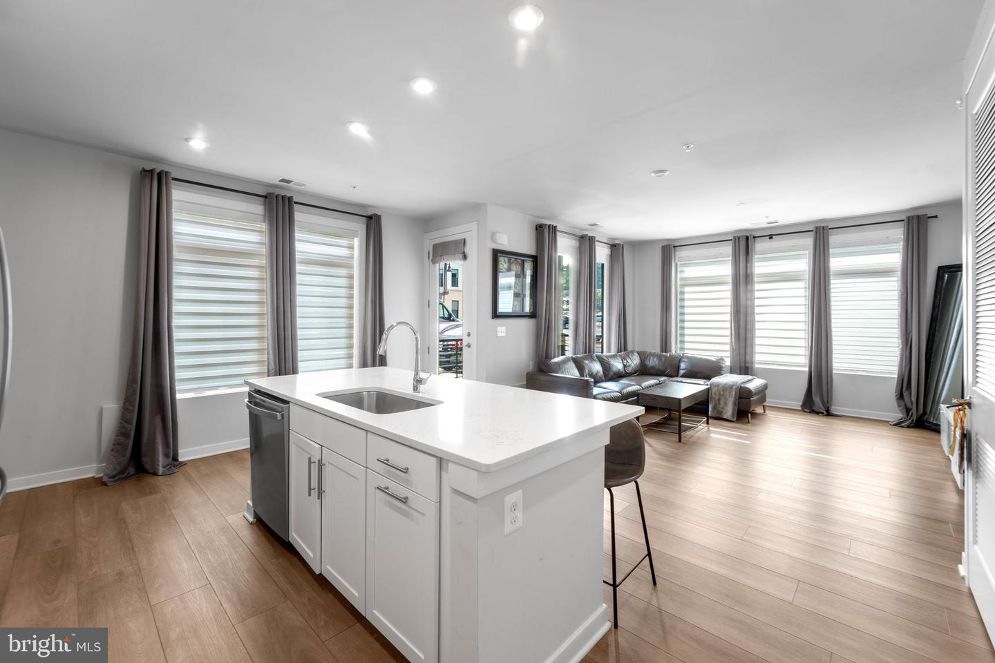 1669 BANDIT LOOP #101A, RESTON, Virginia 20190, 2 Bedrooms Bedrooms, ,2 BathroomsBathrooms,Residential,For sale,1669 BANDIT LOOP #101A,VAFX2258670 MLS # VAFX2258670