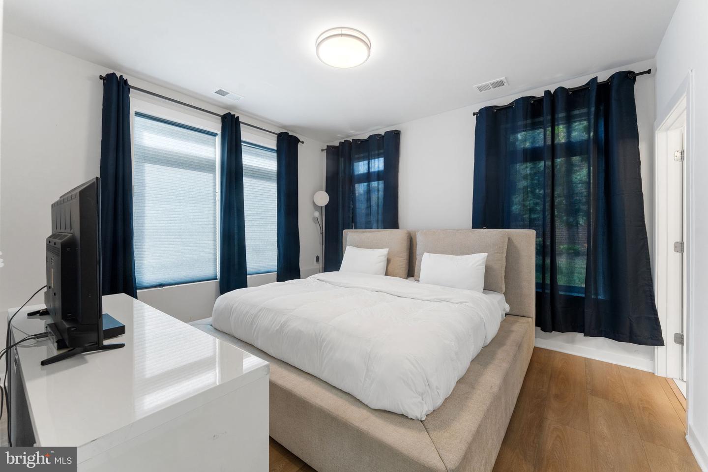 1669 BANDIT LOOP #101A, RESTON, Virginia 20190, 2 Bedrooms Bedrooms, ,2 BathroomsBathrooms,Residential,For sale,1669 BANDIT LOOP #101A,VAFX2258670 MLS # VAFX2258670
