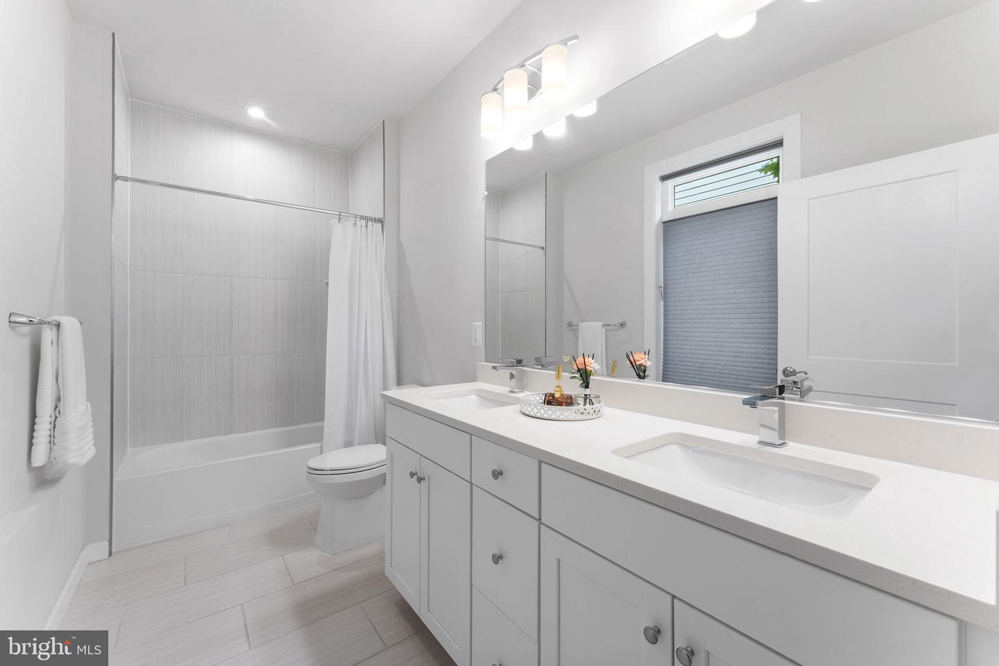 1669 BANDIT LOOP #101A, RESTON, Virginia 20190, 2 Bedrooms Bedrooms, ,2 BathroomsBathrooms,Residential,For sale,1669 BANDIT LOOP #101A,VAFX2258670 MLS # VAFX2258670