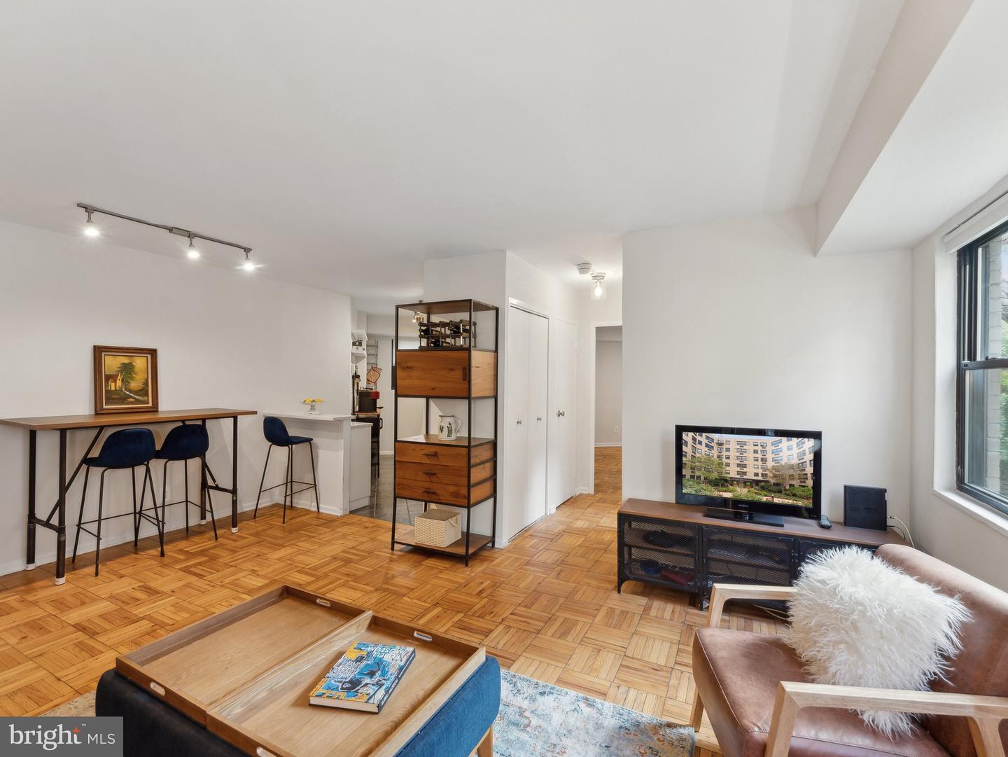 1801 CLYDESDALE PL NW #201, WASHINGTON, District Of Columbia 20009, 1 Bedroom Bedrooms, ,1 BathroomBathrooms,Residential,For sale,1801 CLYDESDALE PL NW #201,DCDC2213136 MLS # DCDC2213136