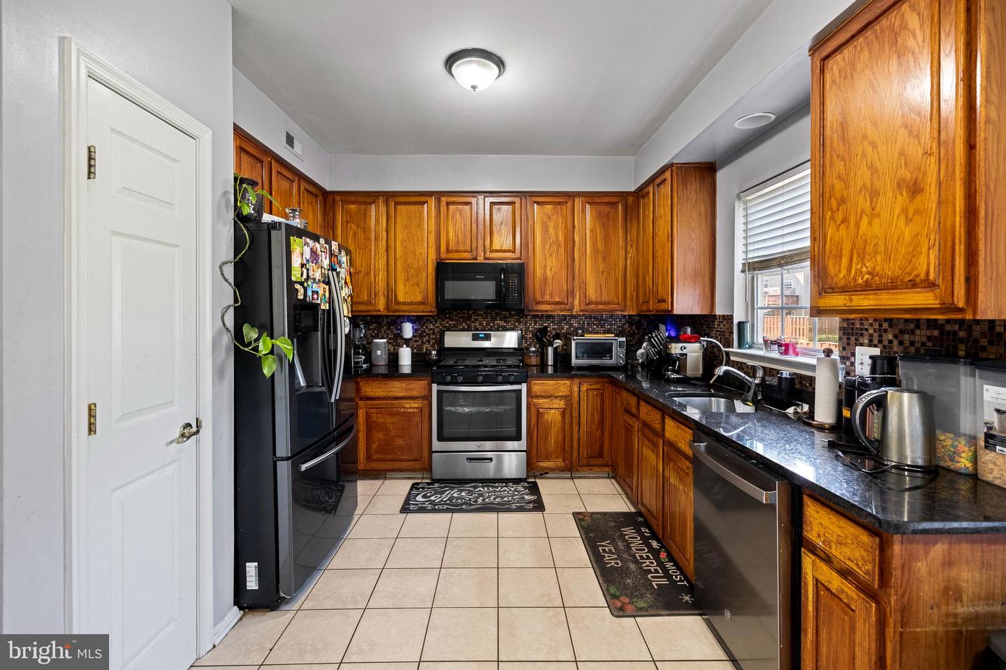 15293 BRAZIL CIR, WOODBRIDGE, Virginia 22193, 3 Bedrooms Bedrooms, ,2 BathroomsBathrooms,Residential,For sale,15293 BRAZIL CIR,VAPW2100402 MLS # VAPW2100402
