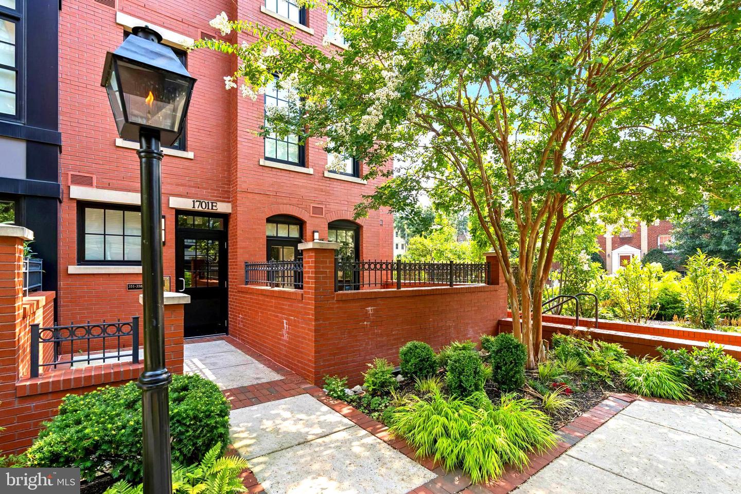 1701 16TH ST N #352, ARLINGTON, Virginia 22209, 1 Bedroom Bedrooms, ,1 BathroomBathrooms,Residential,For sale,1701 16TH ST N #352,VAAR2061620 MLS # VAAR2061620