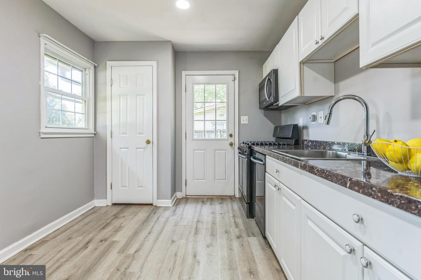 7915 MANASSAS DR, MANASSAS, Virginia 20111, 3 Bedrooms Bedrooms, ,1 BathroomBathrooms,Residential,For sale,7915 MANASSAS DR,VAPW2100406 MLS # VAPW2100406