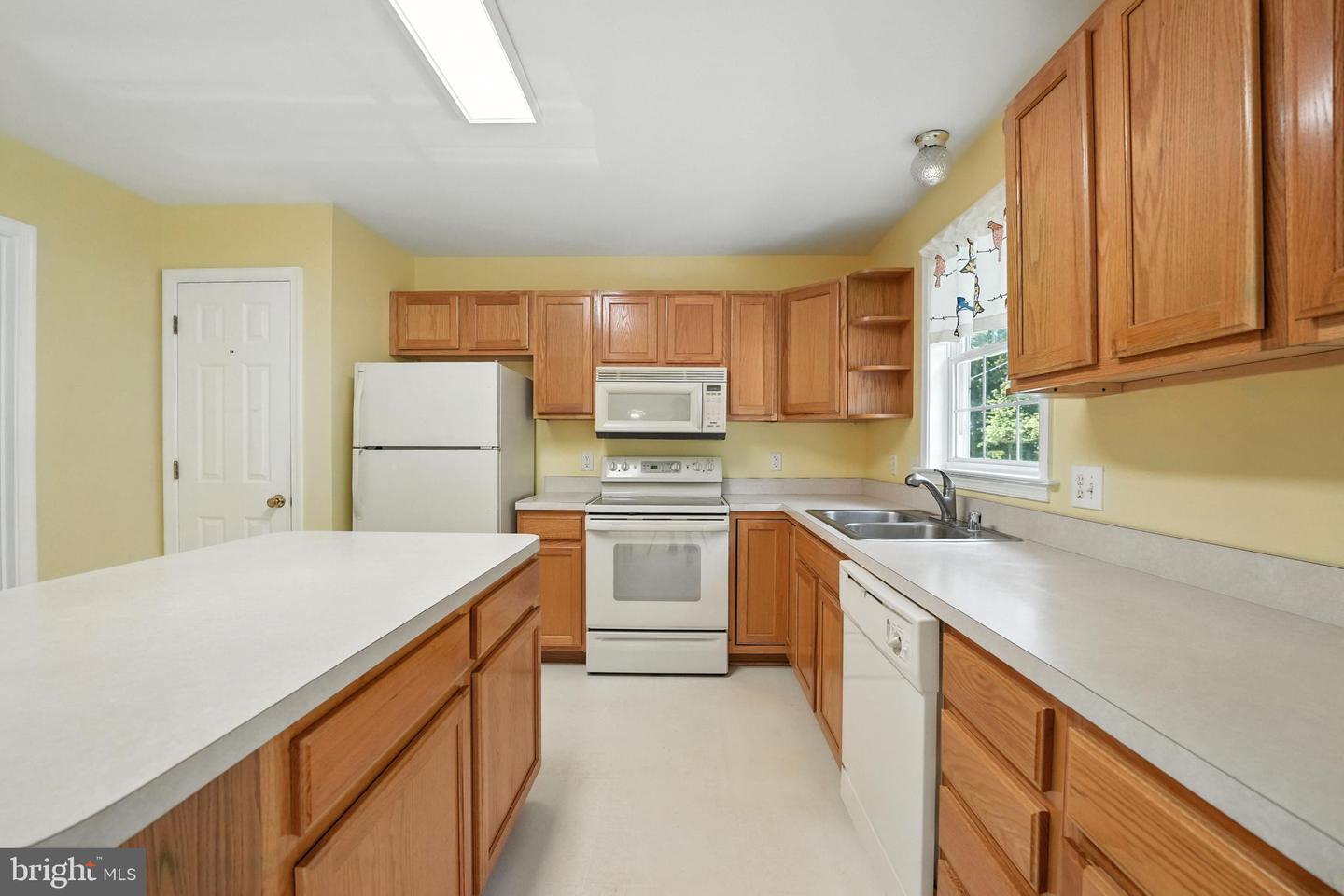 100 QUARRY RD, STAFFORD, Virginia 22554, 3 Bedrooms Bedrooms, 7 Rooms Rooms,2 BathroomsBathrooms,Residential,For sale,100 QUARRY RD,VAST2041322 MLS # VAST2041322