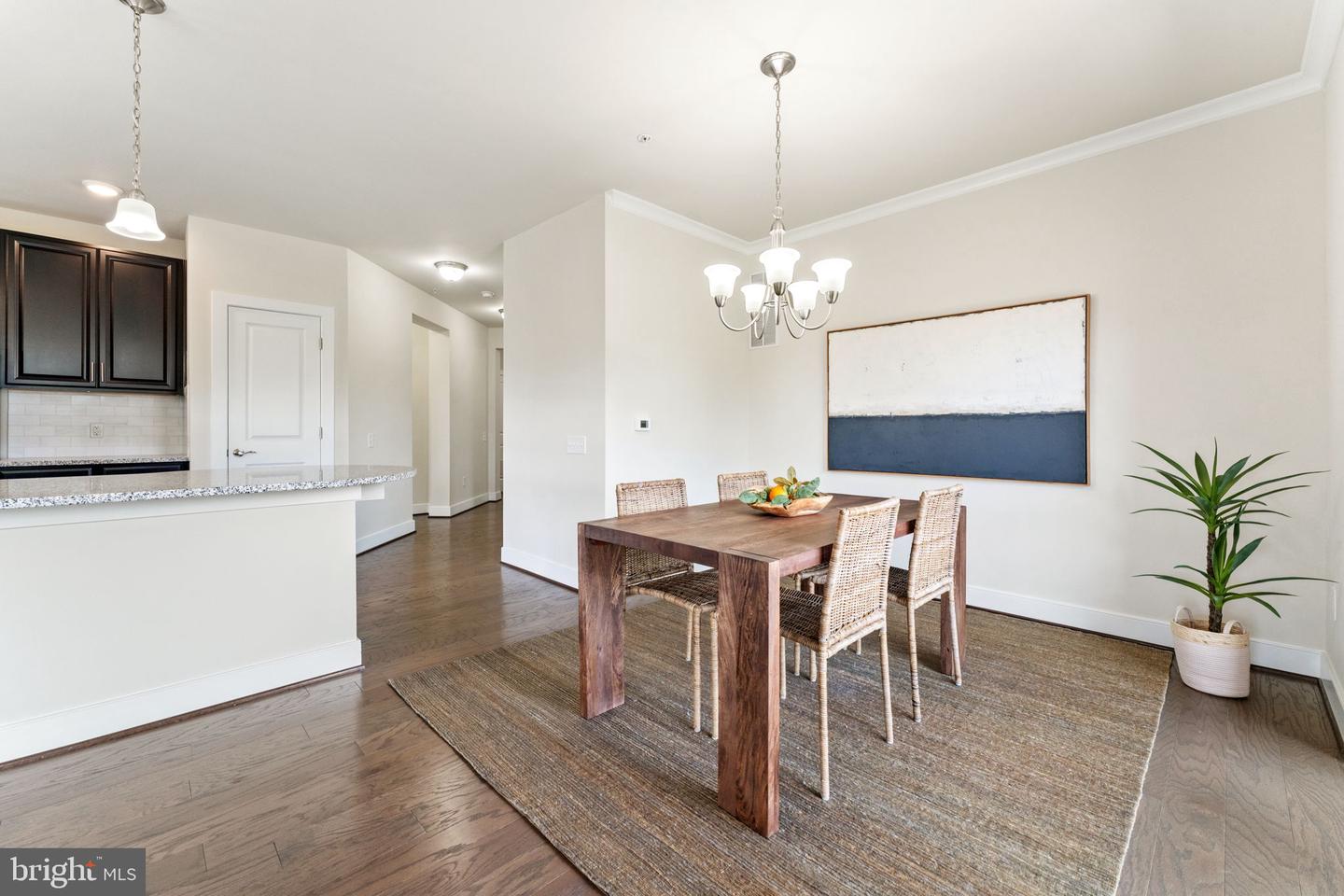 9523 BASTILLE ST #305, FAIRFAX, Virginia 22031, 2 Bedrooms Bedrooms, 5 Rooms Rooms,2 BathroomsBathrooms,Residential,For sale,9523 BASTILLE ST #305,VAFX2258556 MLS # VAFX2258556