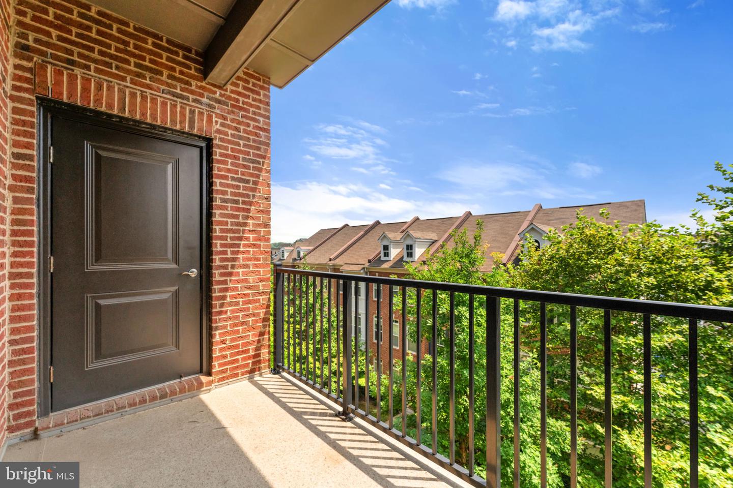 9523 BASTILLE ST #305, FAIRFAX, Virginia 22031, 2 Bedrooms Bedrooms, 5 Rooms Rooms,2 BathroomsBathrooms,Residential,For sale,9523 BASTILLE ST #305,VAFX2258556 MLS # VAFX2258556