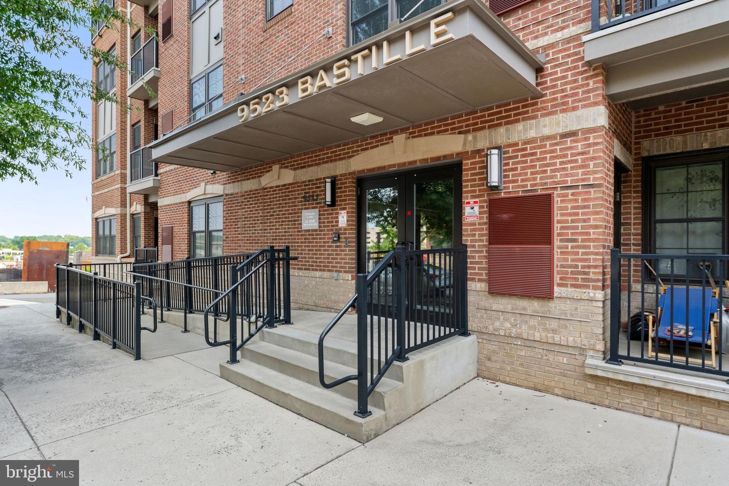 9523 BASTILLE ST #305, FAIRFAX, Virginia 22031, 2 Bedrooms Bedrooms, 5 Rooms Rooms,2 BathroomsBathrooms,Residential,For sale,9523 BASTILLE ST #305,VAFX2258556 MLS # VAFX2258556