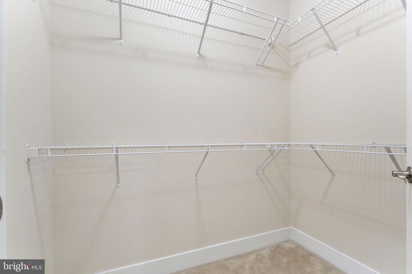 9523 BASTILLE ST #305, FAIRFAX, Virginia 22031, 2 Bedrooms Bedrooms, 5 Rooms Rooms,2 BathroomsBathrooms,Residential,For sale,9523 BASTILLE ST #305,VAFX2258556 MLS # VAFX2258556