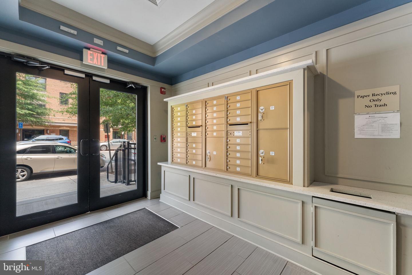 9523 BASTILLE ST #305, FAIRFAX, Virginia 22031, 2 Bedrooms Bedrooms, 5 Rooms Rooms,2 BathroomsBathrooms,Residential,For sale,9523 BASTILLE ST #305,VAFX2258556 MLS # VAFX2258556