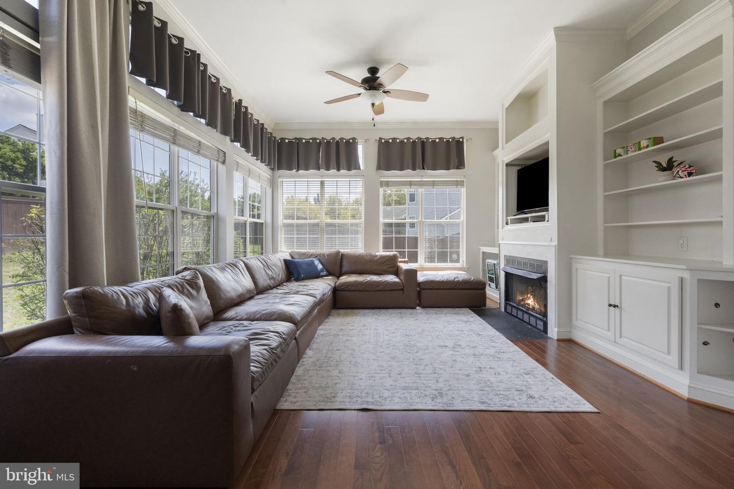 608 TALMADGE CT SE, LEESBURG, Virginia 20175, 4 Bedrooms Bedrooms, 8 Rooms Rooms,3 BathroomsBathrooms,Residential,For sale,608 TALMADGE CT SE,VALO2103558 MLS # VALO2103558