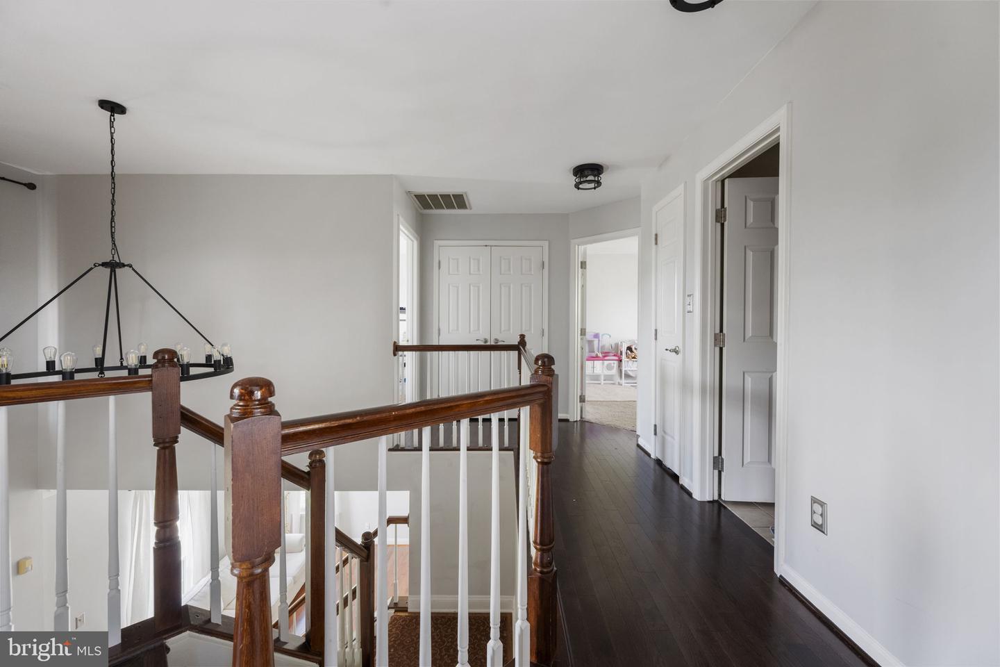 608 TALMADGE CT SE, LEESBURG, Virginia 20175, 4 Bedrooms Bedrooms, 8 Rooms Rooms,3 BathroomsBathrooms,Residential,For sale,608 TALMADGE CT SE,VALO2103558 MLS # VALO2103558
