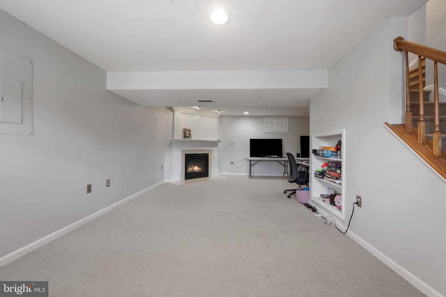 608 TALMADGE CT SE, LEESBURG, Virginia 20175, 4 Bedrooms Bedrooms, 8 Rooms Rooms,3 BathroomsBathrooms,Residential,For sale,608 TALMADGE CT SE,VALO2103558 MLS # VALO2103558