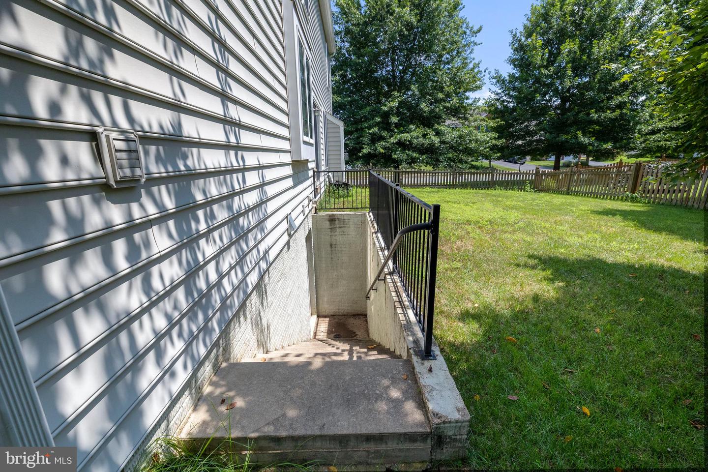 9401 OLD SETTLE CT, MANASSAS, Virginia 20112, 4 Bedrooms Bedrooms, ,3 BathroomsBathrooms,Residential,For sale,9401 OLD SETTLE CT,VAPW2100422 MLS # VAPW2100422