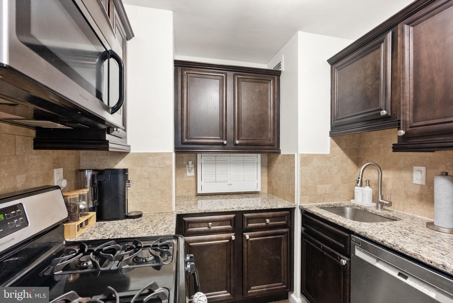 2030 N ADAMS ST #911, ARLINGTON, Virginia 22201, 1 Bedroom Bedrooms, ,1 BathroomBathrooms,Residential,For sale,2030 N ADAMS ST #911,VAAR2061652 MLS # VAAR2061652