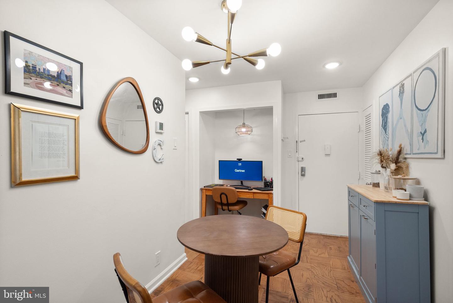2030 N ADAMS ST #911, ARLINGTON, Virginia 22201, 1 Bedroom Bedrooms, ,1 BathroomBathrooms,Residential,For sale,2030 N ADAMS ST #911,VAAR2061652 MLS # VAAR2061652