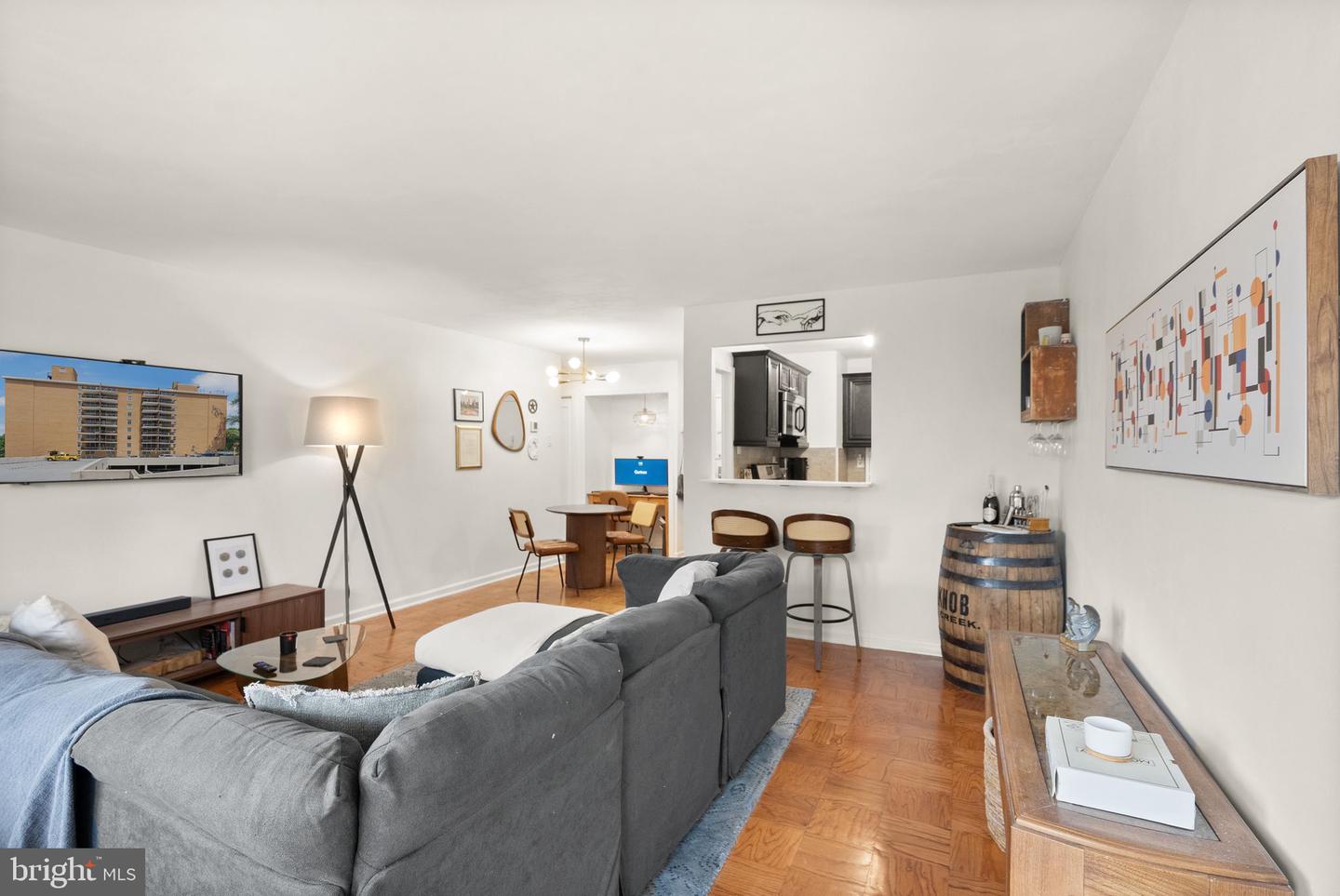 2030 N ADAMS ST #911, ARLINGTON, Virginia 22201, 1 Bedroom Bedrooms, ,1 BathroomBathrooms,Residential,For sale,2030 N ADAMS ST #911,VAAR2061652 MLS # VAAR2061652
