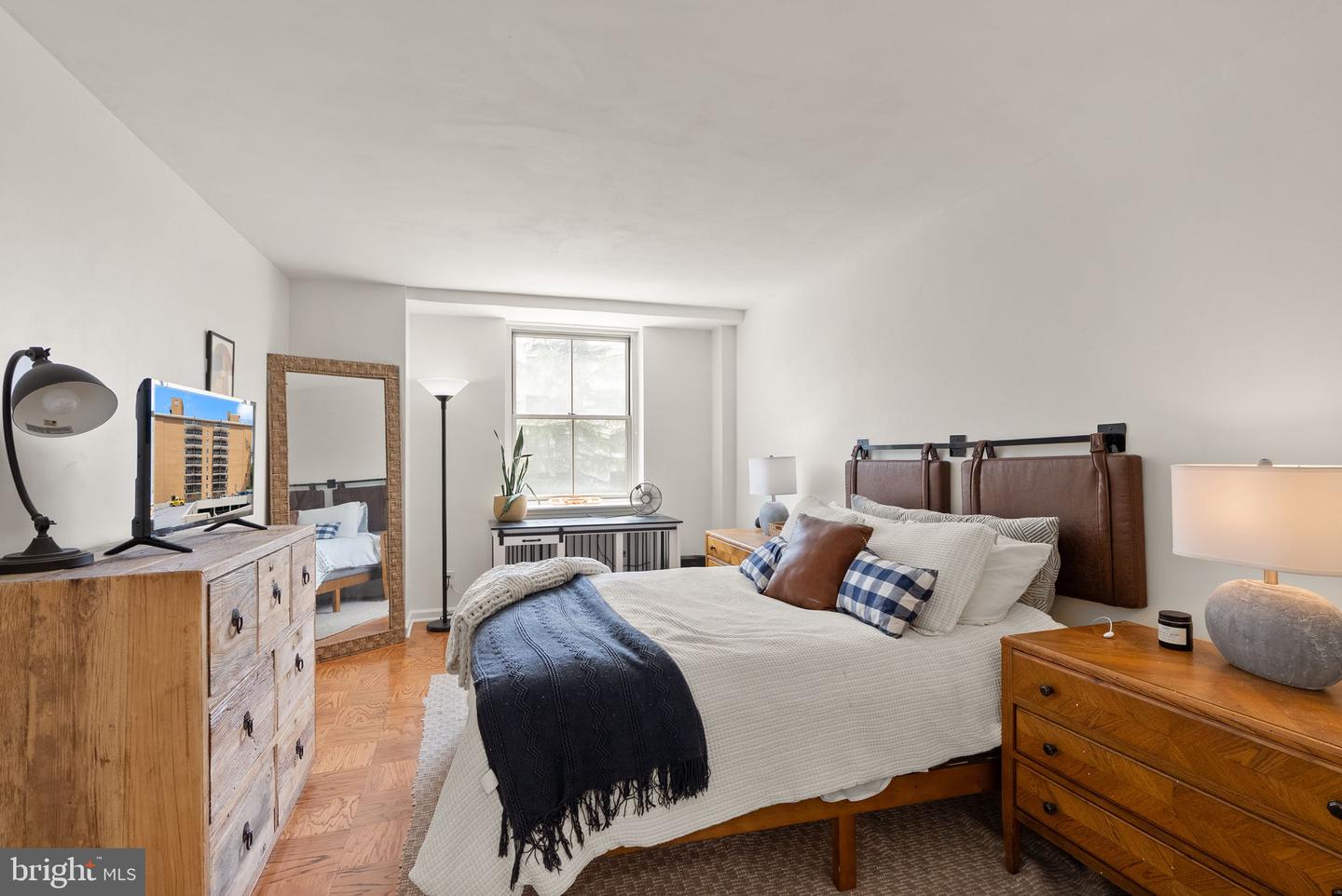 2030 N ADAMS ST #911, ARLINGTON, Virginia 22201, 1 Bedroom Bedrooms, ,1 BathroomBathrooms,Residential,For sale,2030 N ADAMS ST #911,VAAR2061652 MLS # VAAR2061652