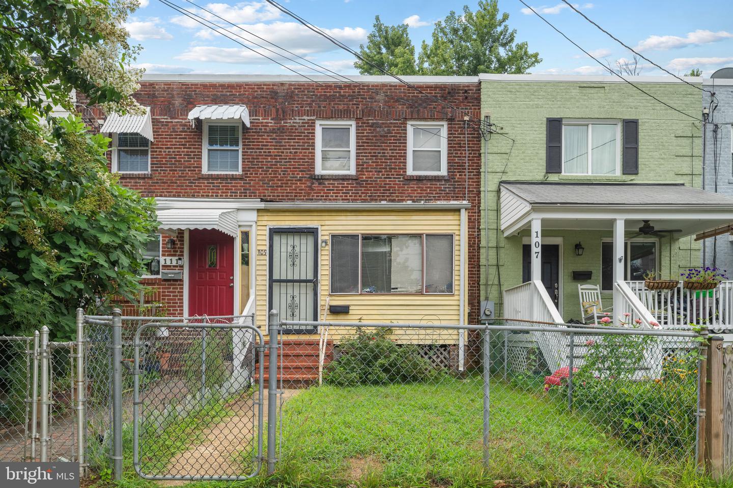 109 CLIFFORD AVE, ALEXANDRIA, Virginia 22305, 2 Bedrooms Bedrooms, ,1 BathroomBathrooms,Residential,For sale,109 CLIFFORD AVE,VAAX2048092 MLS # VAAX2048092