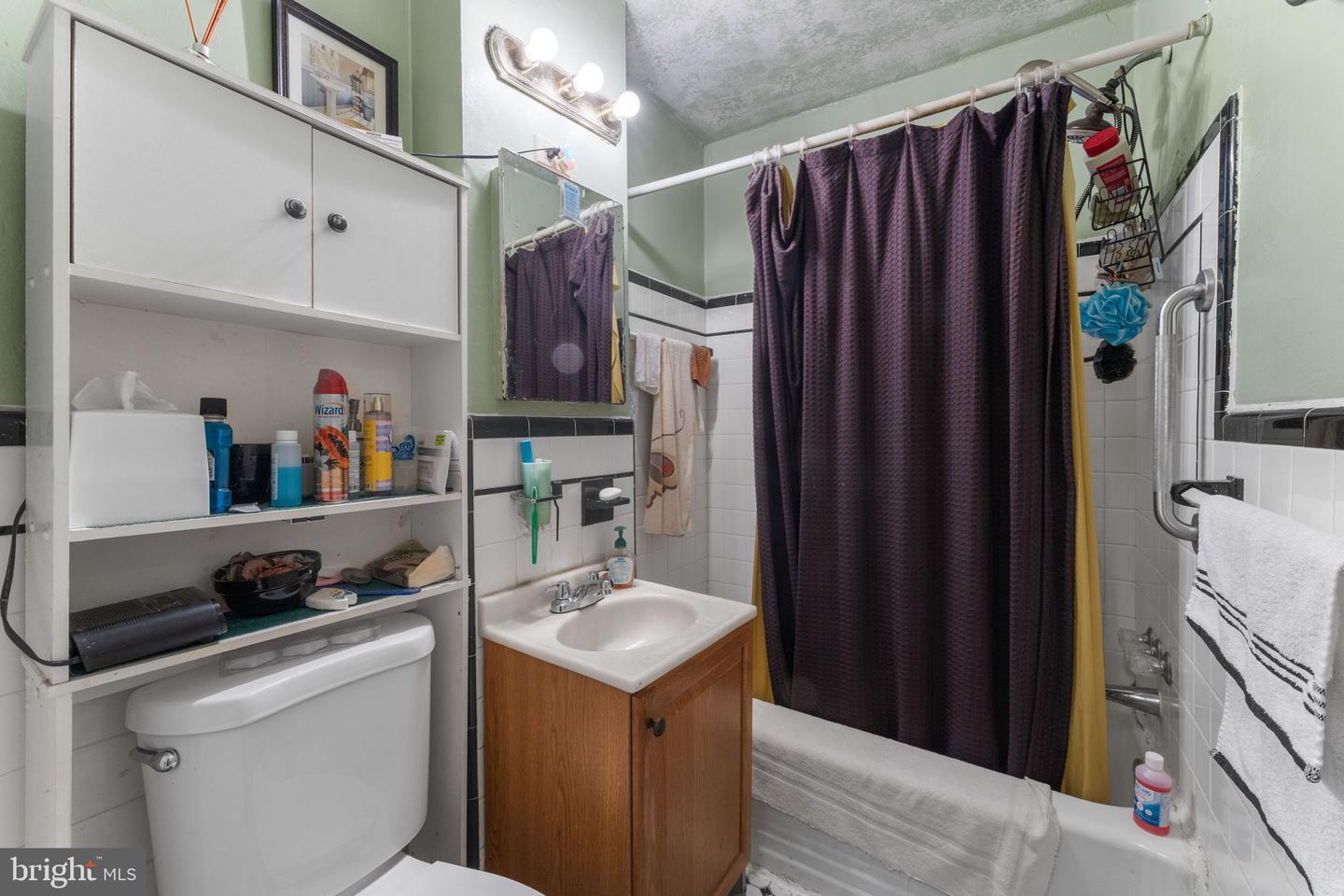 109 CLIFFORD AVE, ALEXANDRIA, Virginia 22305, 2 Bedrooms Bedrooms, ,1 BathroomBathrooms,Residential,For sale,109 CLIFFORD AVE,VAAX2048092 MLS # VAAX2048092