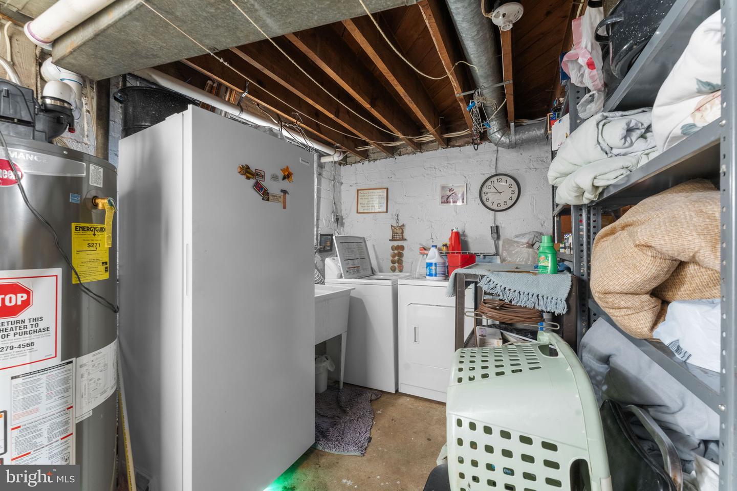 109 CLIFFORD AVE, ALEXANDRIA, Virginia 22305, 2 Bedrooms Bedrooms, ,1 BathroomBathrooms,Residential,For sale,109 CLIFFORD AVE,VAAX2048092 MLS # VAAX2048092