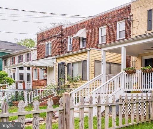 109 CLIFFORD AVE, ALEXANDRIA, Virginia 22305, 2 Bedrooms Bedrooms, ,1 BathroomBathrooms,Residential,For sale,109 CLIFFORD AVE,VAAX2048092 MLS # VAAX2048092