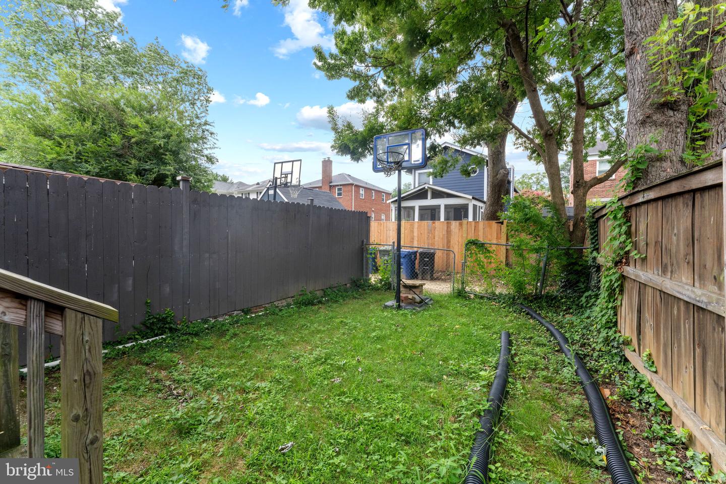 109 CLIFFORD AVE, ALEXANDRIA, Virginia 22305, 2 Bedrooms Bedrooms, ,1 BathroomBathrooms,Residential,For sale,109 CLIFFORD AVE,VAAX2048092 MLS # VAAX2048092