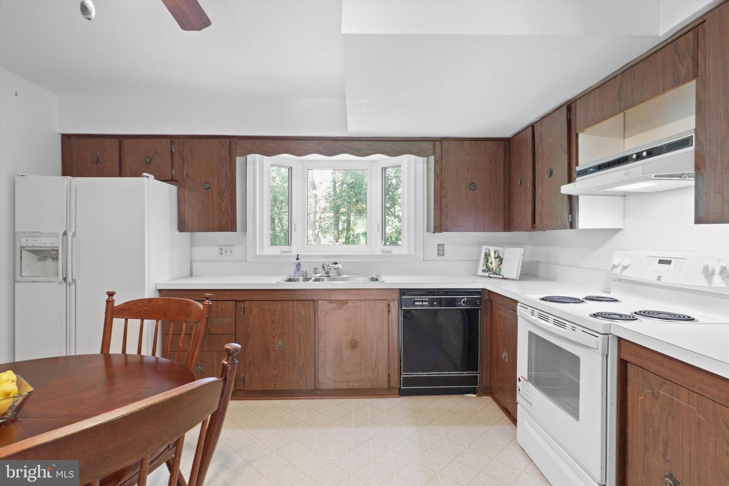 9627 VERDICT DR, VIENNA, Virginia 22181, 4 Bedrooms Bedrooms, ,3 BathroomsBathrooms,Residential,For sale,9627 VERDICT DR,VAFX2258656 MLS # VAFX2258656